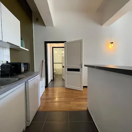 Διαμέρισμα L'appartement Tomey Avec Parking